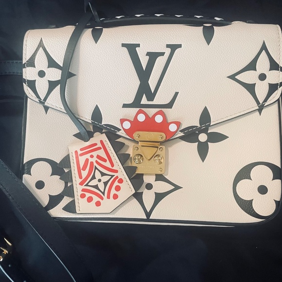 LOUIS VUITTON Pochette Métis Monogram Empreinte Giant Crafty - Limited Edition | - Picture 3 of 11